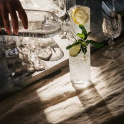 Aarke PET-Flasche 1 Liter Für Wassersprudler Carbonator II 17 Aarke PET-Flasche 1 Liter Für Wassersprudler Carbonator II -Brutzellust Verkaufsgeschäft 17ca32ff9fb44689e2e6678230d14131