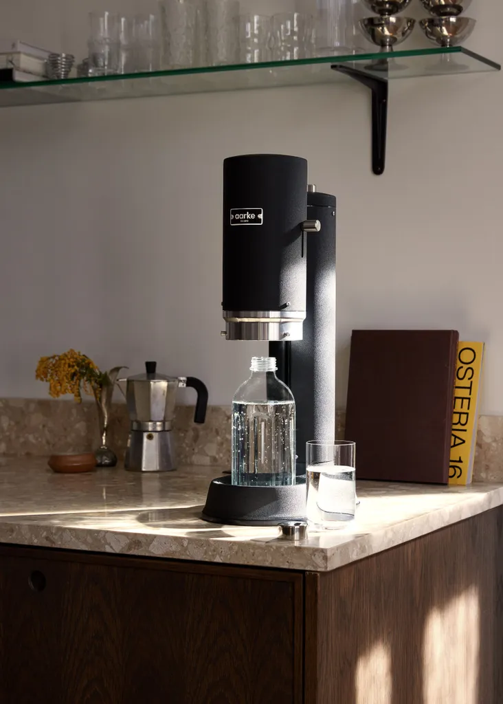 AARKE Wassersprudler Carbonator Pro Mattte Black Schwarz Glasflasche Edelstahl 4 AARKE Wassersprudler Carbonator Pro Mattte Black Schwarz Glasflasche Edelstahl – Bild 4