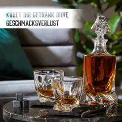 Whisiskey - Whisky Karaffe – Twisted Dekanter Set - Whiskey Karaffe Set - 1000ML - Geschenke Für Männer - Inkl. 8 Whisky Steine, Zange & 2 Whisky Gläser -Brutzellust Verkaufsgeschäft 19e7e6746709b3616406cddae49b194d