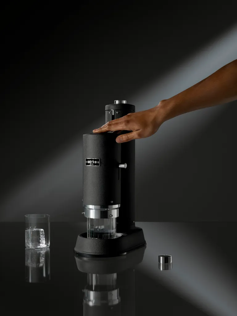 AARKE Wassersprudler Carbonator Pro Mattte Black Schwarz Glasflasche Edelstahl 8 AARKE Wassersprudler Carbonator Pro Mattte Black Schwarz Glasflasche Edelstahl – Bild 8