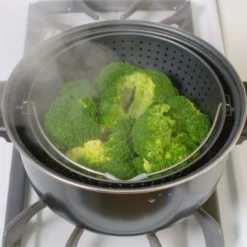 Genius World´s Greatest Pot | Topf Mit Siebeinsatz Ø 25 Cm | Set 3-tlg.; A24655 13 Genius World´s Greatest Pot | Topf Mit Siebeinsatz Ø 25 Cm | Set 3-tlg.; A24655 -Brutzellust Verkaufsgeschäft 2edc1006667bba8fbf883bf0fdf96f9f