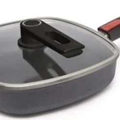 WOLL 'Diamond LITE Induktion, Gusspfanne, Viereckig, AS 24x24cm, 5,5cm H Mit Deckel'