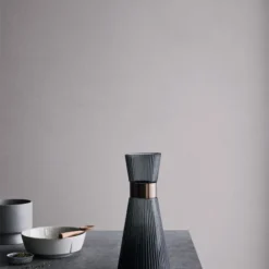 Rosendahl GRAND CRU MOUTHBLOWN Wasserkaraffe Smoke 12 Rosendahl GRAND CRU MOUTHBLOWN Wasserkaraffe Smoke -Brutzellust Verkaufsgeschäft 8464b5b0fc821d67a18fa9646d22dee6