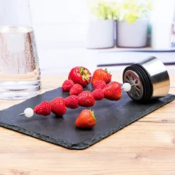 Wasserkaraffe Glas 1 L Mit Früchtespieß Edelstahl Ausguss -Brutzellust Verkaufsgeschäft 8483d40e10fd232808b99a9767e124d4