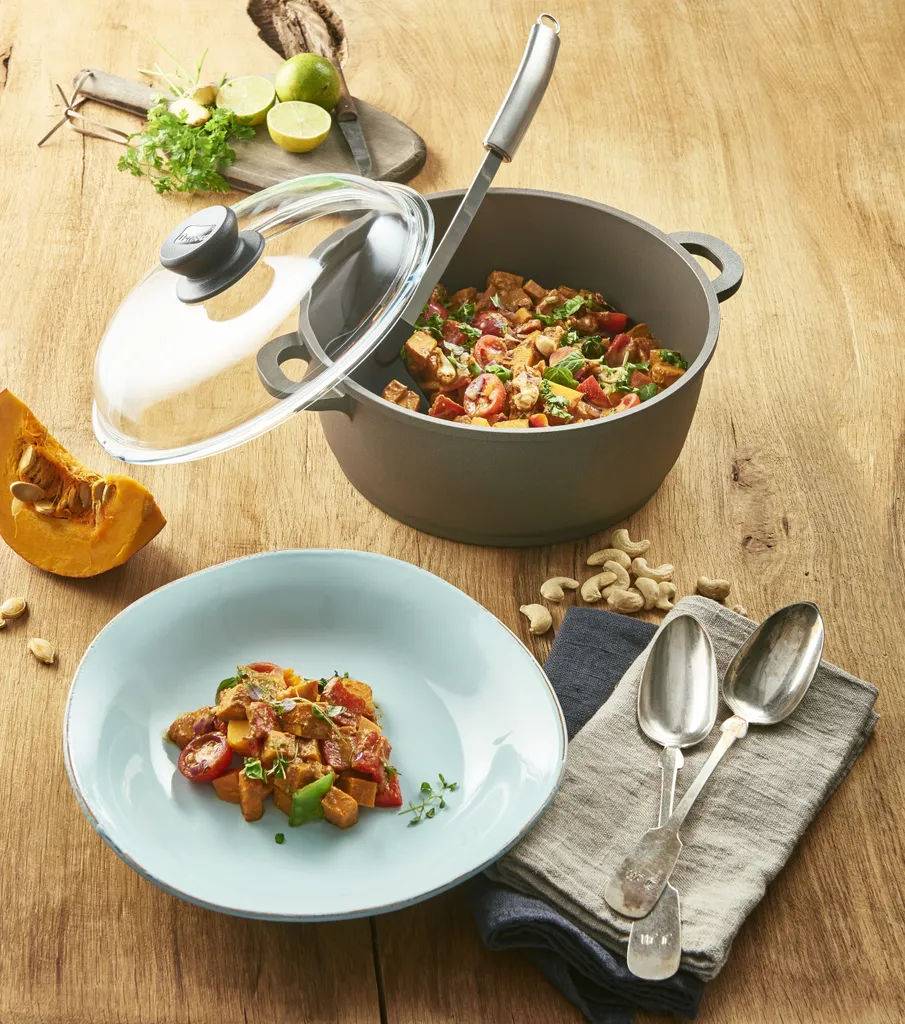 Berndes Bonanza Induction Kochtopf Mit Glasdeckel, Topf Mit Deckel, Antihaftversiegelung, Aluminiumguss, Grau, Ø 24 Cm, 071246 2 Berndes Bonanza Induction Kochtopf Mit Glasdeckel, Topf Mit Deckel, Antihaftversiegelung, Aluminiumguss, Grau, Ø 24 Cm, 071246 – Bild 2