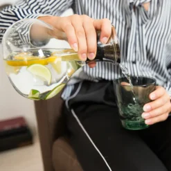 Relaxdays Glaskaraffe 1,5 Liter Bauchig -Brutzellust Verkaufsgeschäft 9742ab88c7148edf41c99e367a828c4c