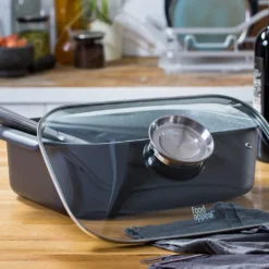 Food Appeal Black Marble Kasserolle, Kochtopf, Röster Mit Aromatischem Glasdeckel, Anti-haft Beschichtung | Schwarzes Marmor Design | Für Gasherd, Induktionsherd, Keramikherd Und Elektroherd 11 Food Appeal Black Marble Kasserolle, Kochtopf, Röster Mit Aromatischem Glasdeckel, Anti-haft Beschichtung | Schwarzes Marmor Design | Für Gasherd, Induktionsherd, Keramikherd Und Elektroherd -Brutzellust Verkaufsgeschäft a627096cc89cae33184e99220451cd18