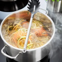 Rösle RÖSLE Basic Line Kochtopf Ø 24 Cm, Edelstahl 18/10, Mit Schüttrand Und Glasdeckel, Spülmaschinen- Und Induktionsgeeignet -Brutzellust Verkaufsgeschäft cc970d2e07a57cb01274f42c7cb165e5