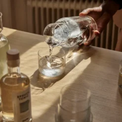 AARKE Karaffe Mit Rührlöffel Nesting Carafe Und Mixing Spoon Kristallglas 1,1L 18 AARKE Karaffe Mit Rührlöffel Nesting Carafe Und Mixing Spoon Kristallglas 1,1L -Brutzellust Verkaufsgeschäft da1d4bf4df228bc460fa076e58d591ad