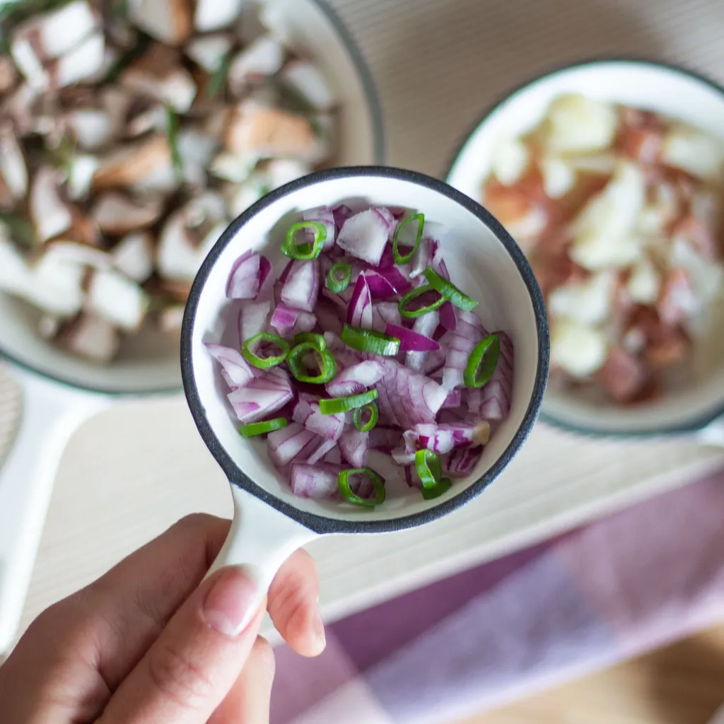 Kochchef Gusseisen Pfanne 3er Set In Verschiedenen Größen, Ø9,9 Cm, Ø12,7 Cm, Ø 15,5 Cm Pfannenset Pfannen Sind Induktionsgeeignet, Backofengeeignet Bis Max. 200° 5 Kochchef Gusseisen Pfanne 3er Set In Verschiedenen Größen, Ø9,9 Cm, Ø12,7 Cm, Ø 15,5 Cm Pfannenset Pfannen Sind Induktionsgeeignet, Backofengeeignet Bis Max. 200° – Bild 5