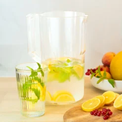 Wessper Basic Wasserfilterkanne 2.5 L, Wasserkaraffe Aus Hochwertigem Kunststoff | Geeignet Für Kalte Getränke Wasser, Saft, Tee, Limonade - Transparent -Brutzellust Verkaufsgeschäft ea550a39772935dce9fb727096c64859