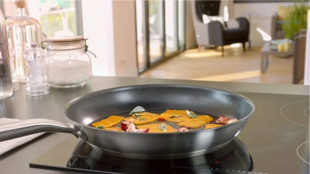 Tefal Ultimum Bratpfanne 24 Cm, Titanium Antihaftversiegelung, Thermo-Signal-Technologie, Gleichmäßige Hitzeverteilung, Backofengeeignet, Für Alle Gängigen Herdarten Inkl. Induktion 7 Tefal Ultimum Bratpfanne 24 Cm, Titanium Antihaftversiegelung, Thermo-Signal-Technologie, Gleichmäßige Hitzeverteilung, Backofengeeignet, Für Alle Gängigen Herdarten Inkl. Induktion – Bild 7