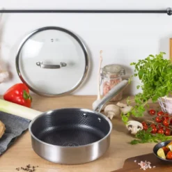 Exklusive Tiefe Pfannee Brat-Pfanne Ø 26cm Glasdeckel Schmortopf TIEF 7cm -Brutzellust Verkaufsgeschäft ef9299773800f9d36eb06c780b1fcba3